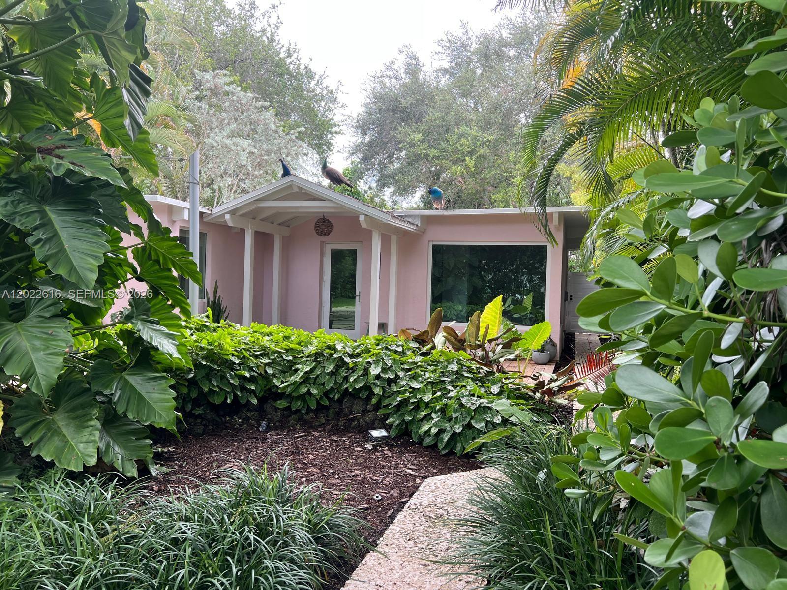 6851 SW 77th Ter South Miami, FL 33143