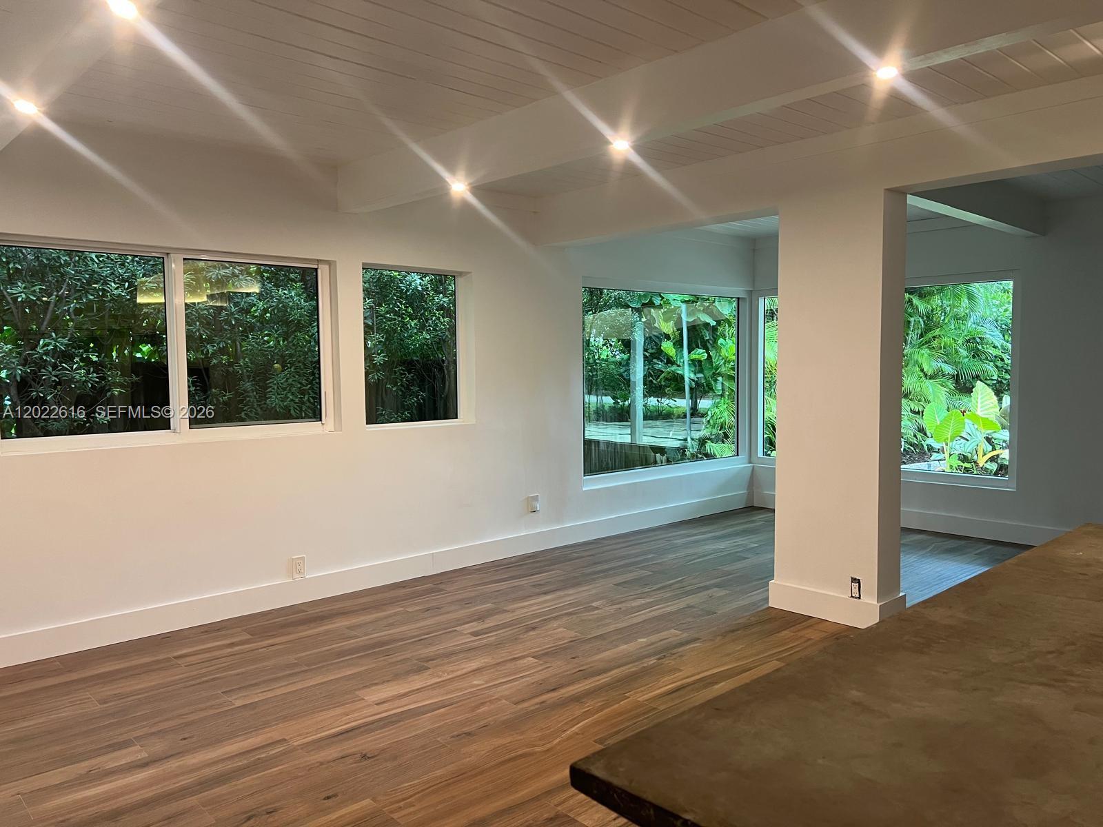 6851 SW 77th Ter South Miami, FL 33143
