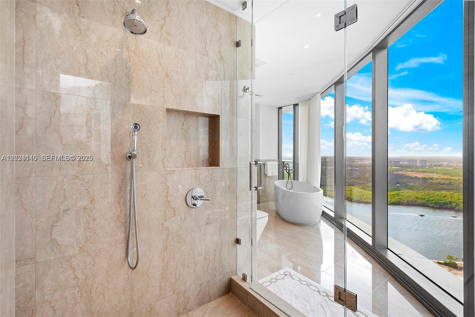 15701 Collins Ave #4105 Sunny Isles Beach, FL 33160