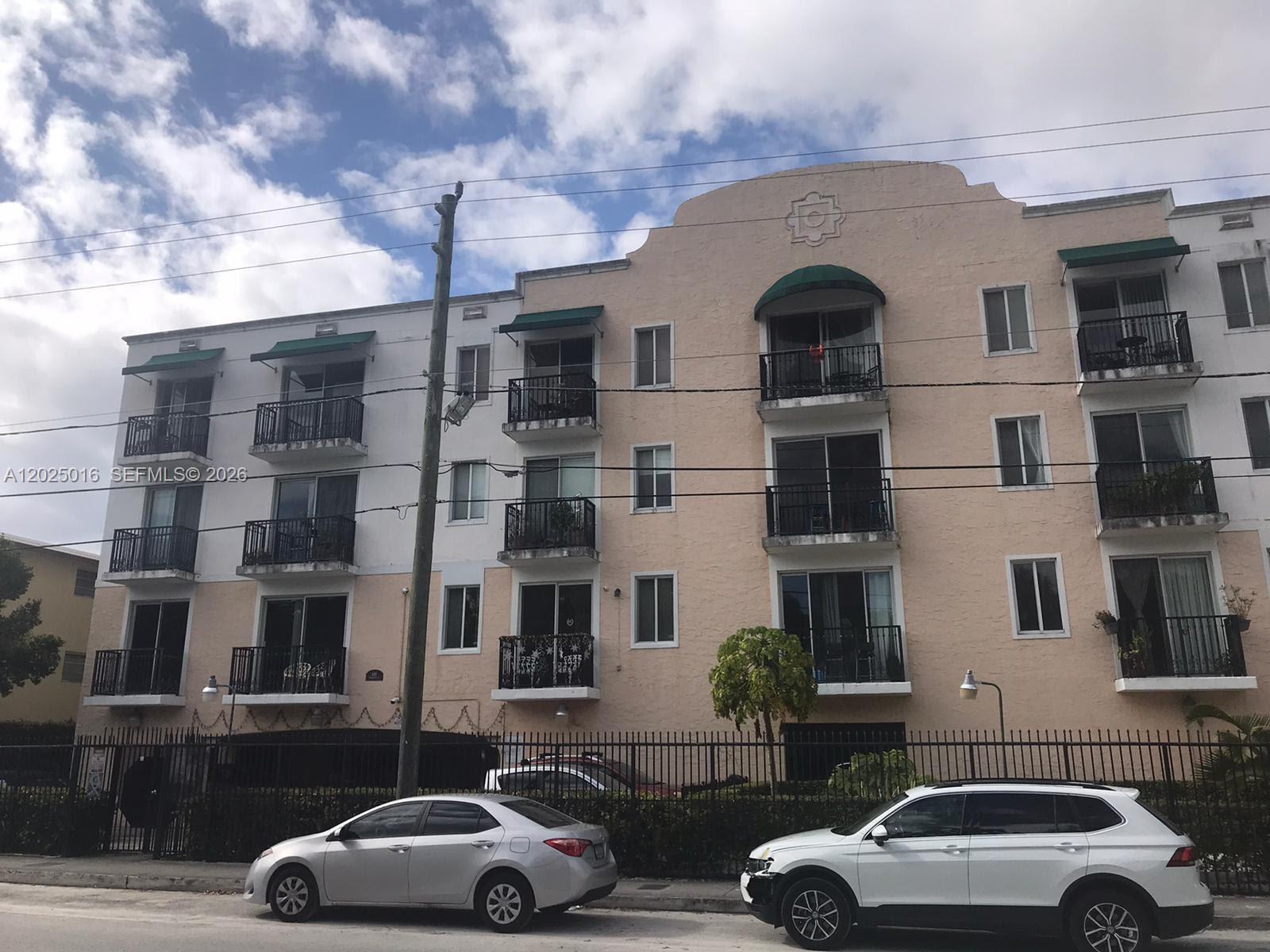 400 SW 2nd St #201