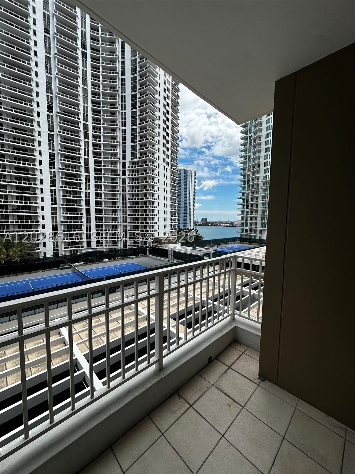 image Courts Brickell Key2