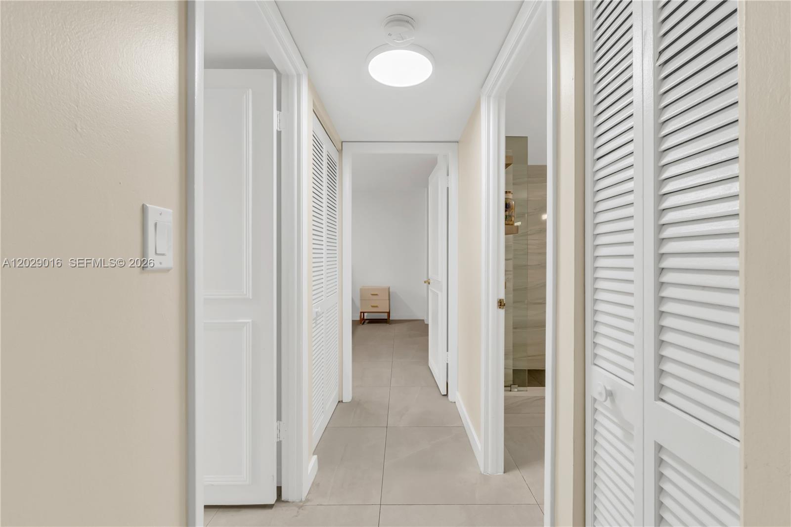 1450 Brickell Bay Dr #1815 Miami, FL 33131