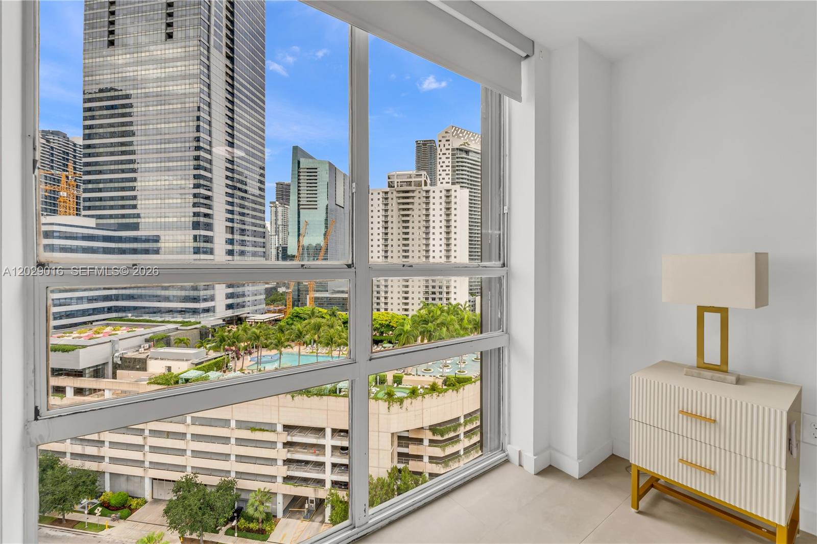 1450 Brickell Bay Dr #1815 Miami, FL 33131