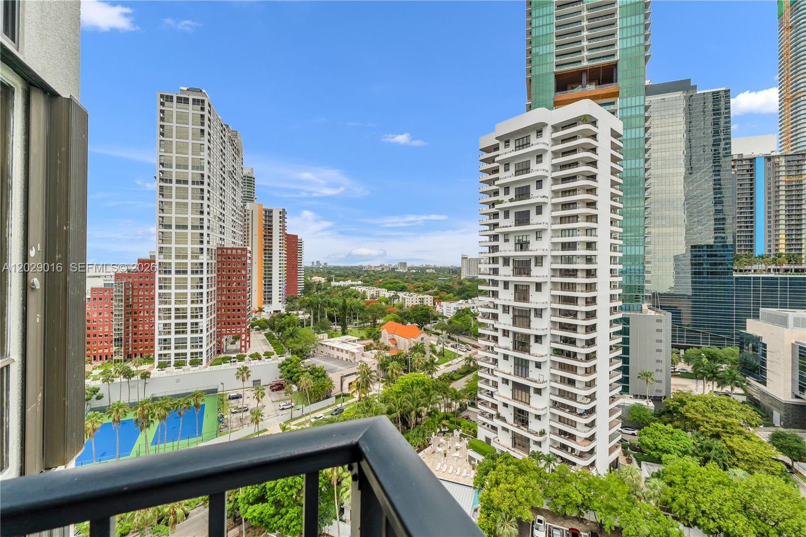 1450 Brickell Bay Dr #1815 Miami, FL 33131