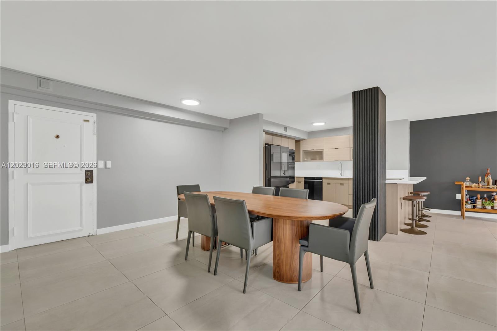 1450 Brickell Bay Dr #1815 Miami, FL 33131