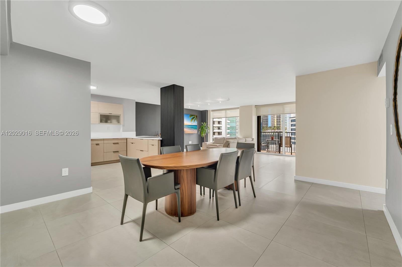 1450 Brickell Bay Dr #1815 Miami, FL 33131