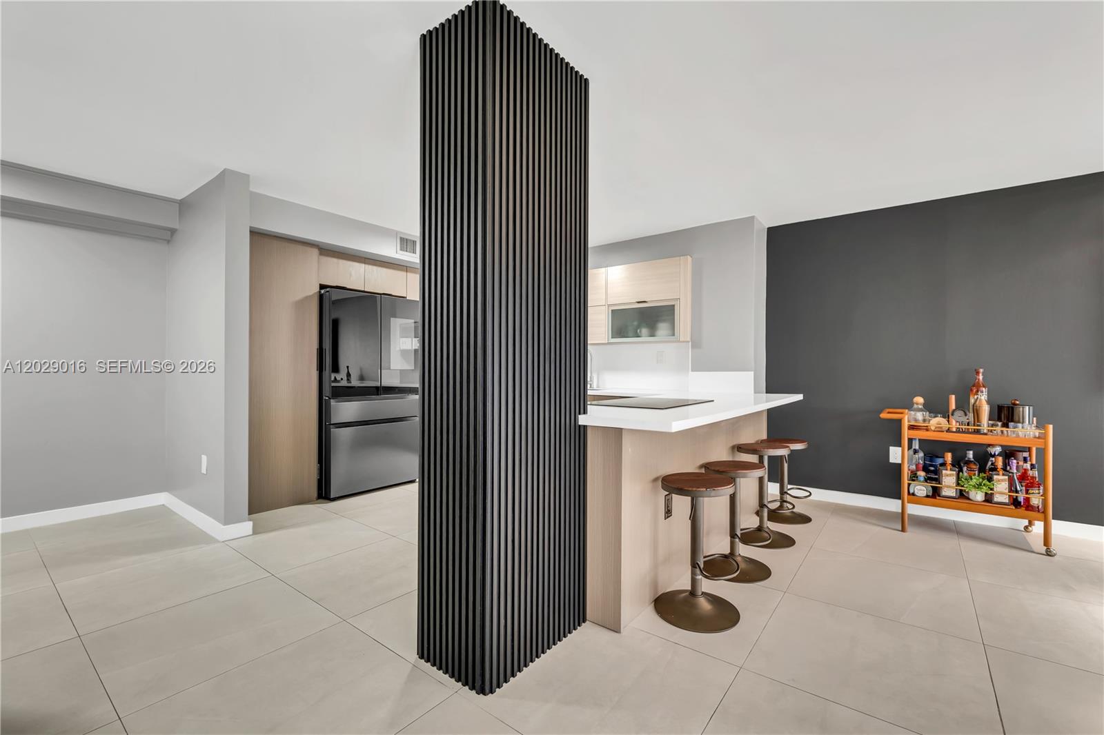 1450 Brickell Bay Dr #1815 Miami, FL 33131