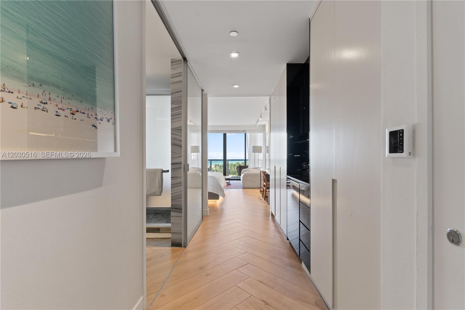 2201 Collins Ave #707 Miami Beach, FL 33139