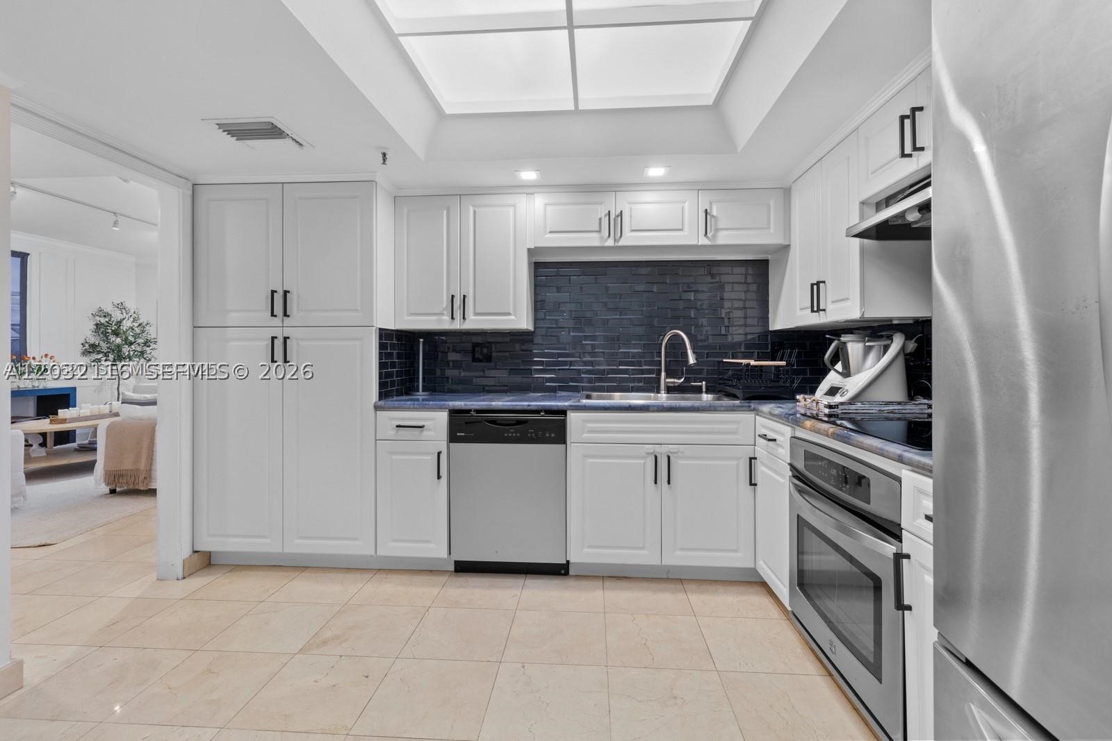 image Brickell Key One16