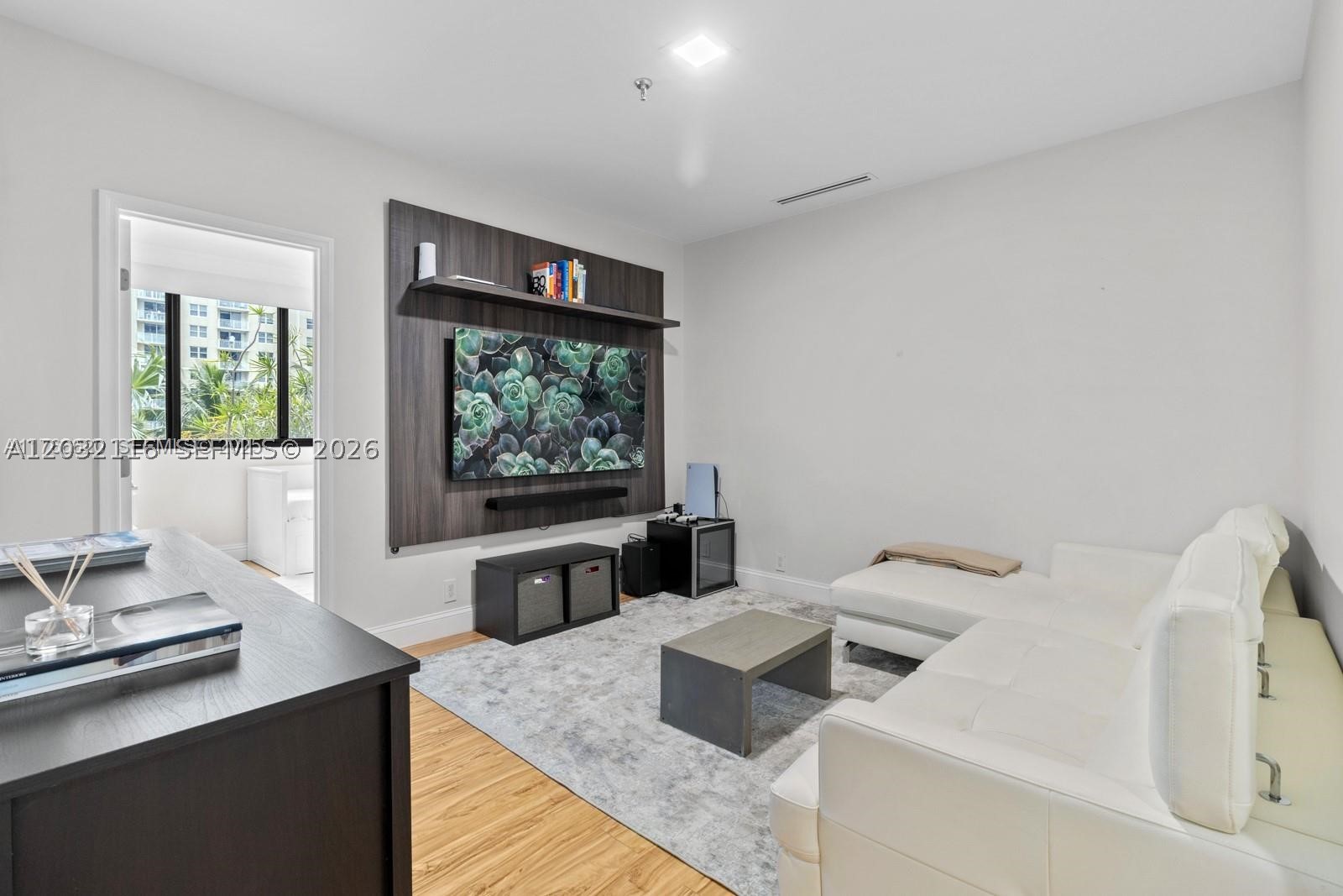 image Brickell Key One17