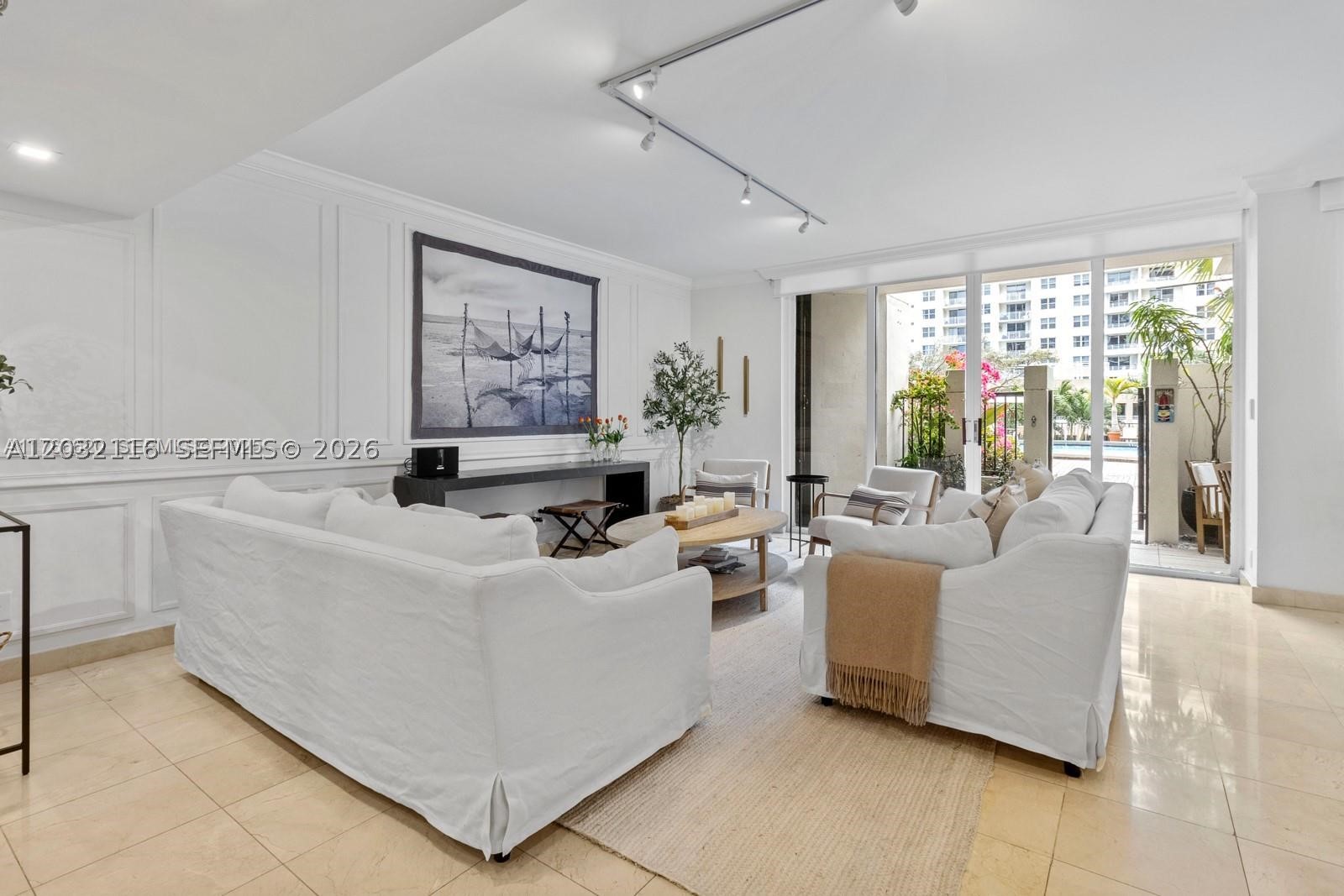 image Brickell Key One2