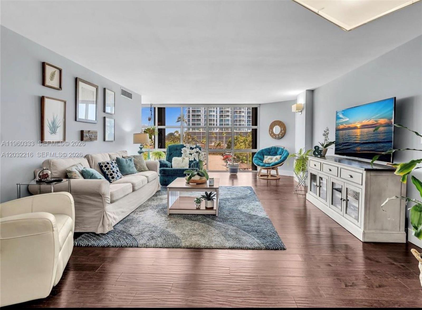 6423 Collins Ave #409