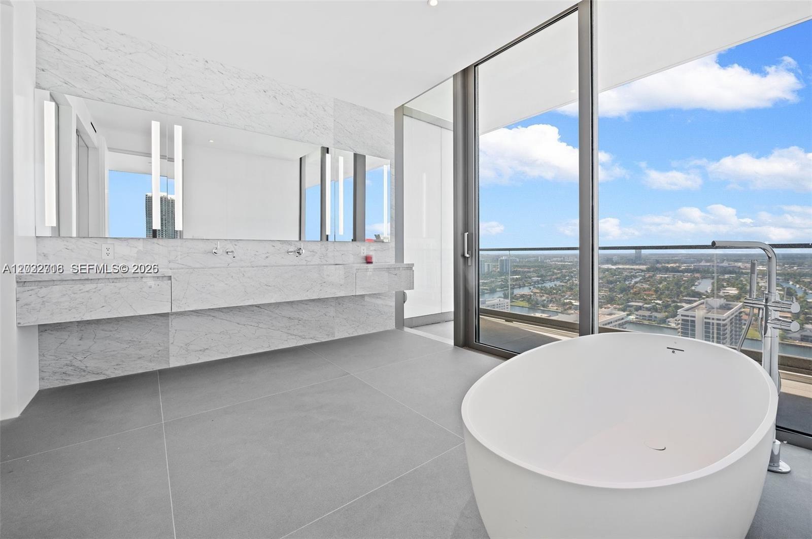 2000 S Ocean Dr #25A Hallandale Beach, FL 33009