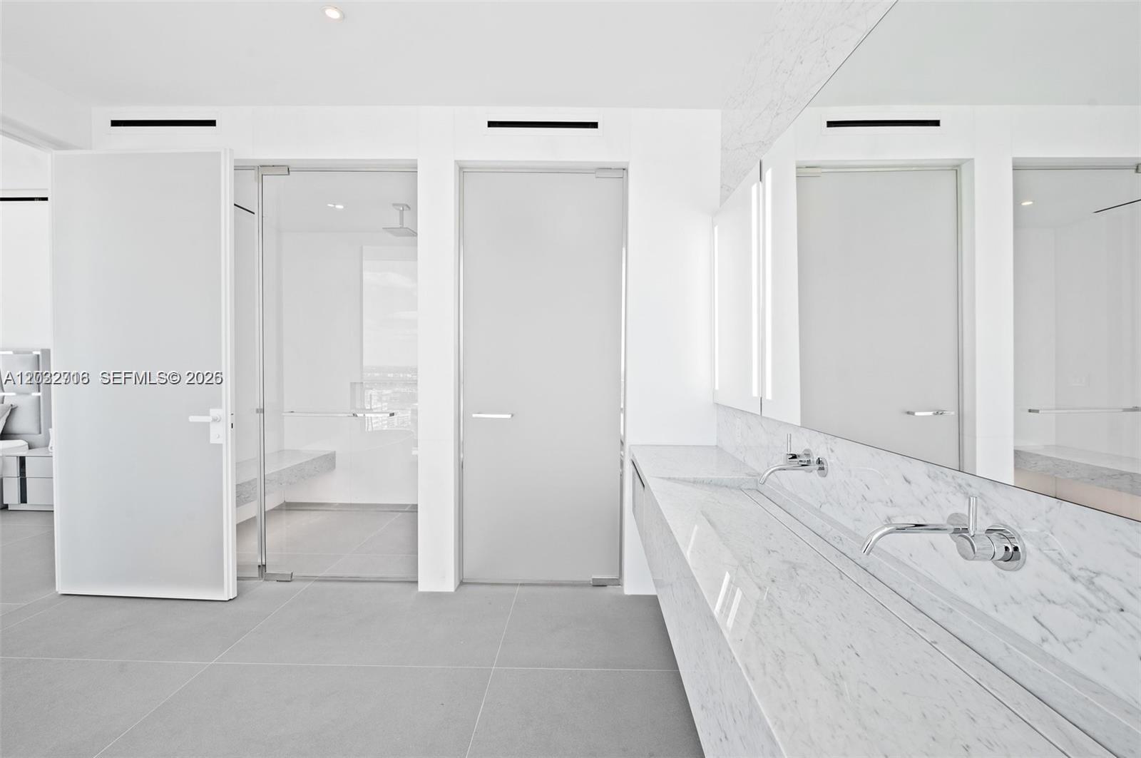 2000 S Ocean Dr #25A Hallandale Beach, FL 33009