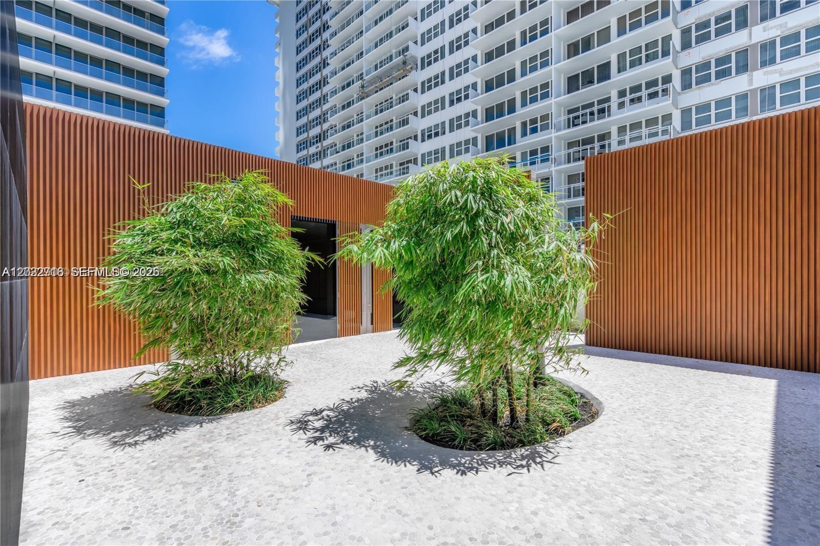 2000 S Ocean Dr #25A Hallandale Beach, FL 33009