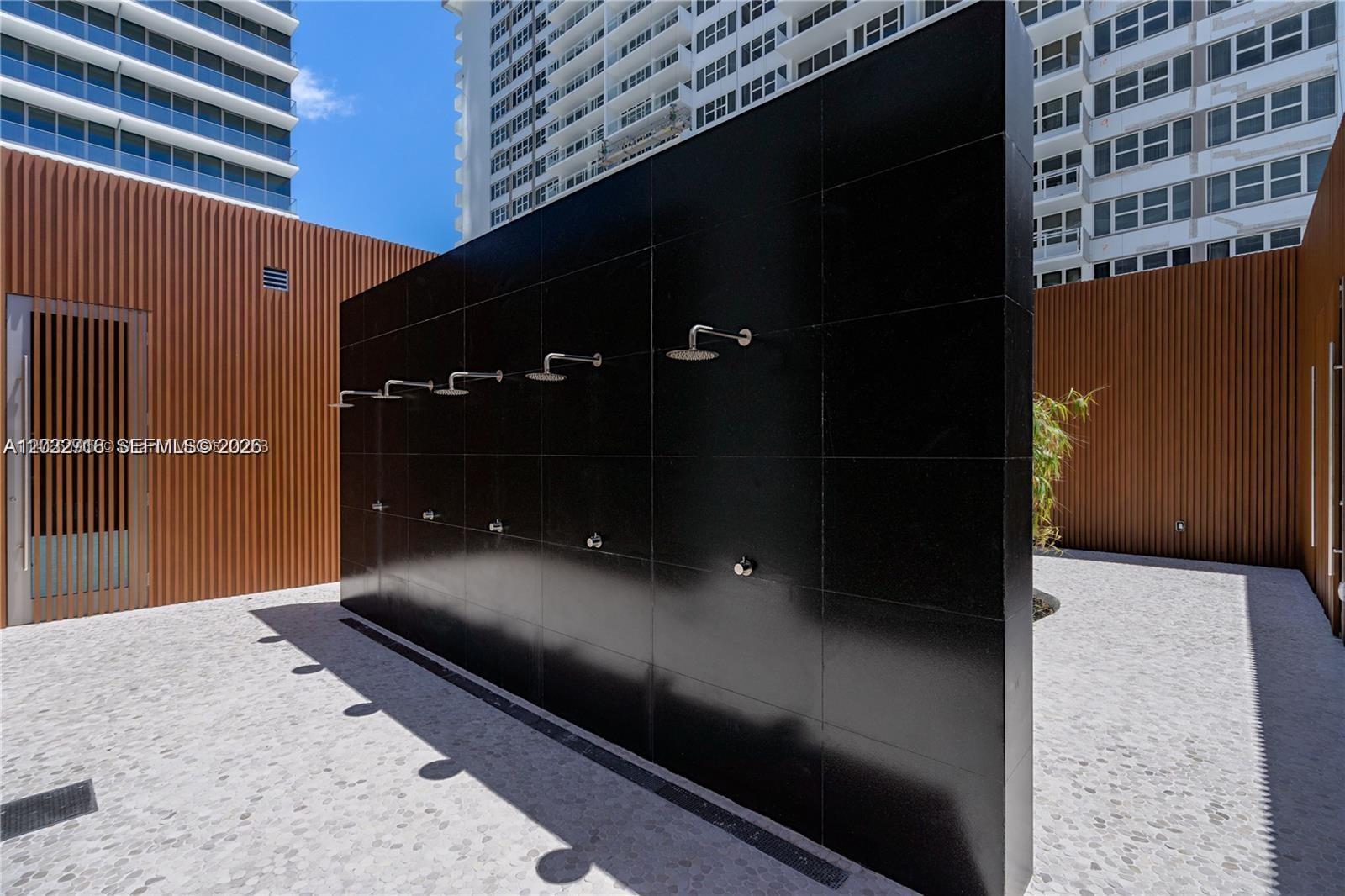 2000 S Ocean Dr #25A Hallandale Beach, FL 33009