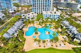 image Continuum South Beach South Tower29