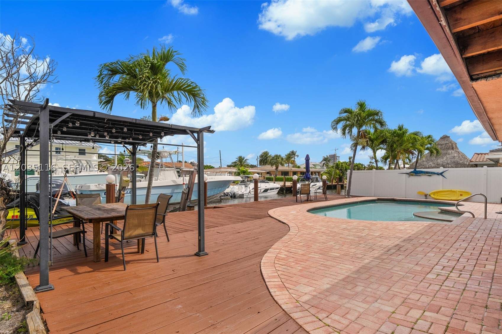 2447 SE 15th St Pompano Beach, FL 33062