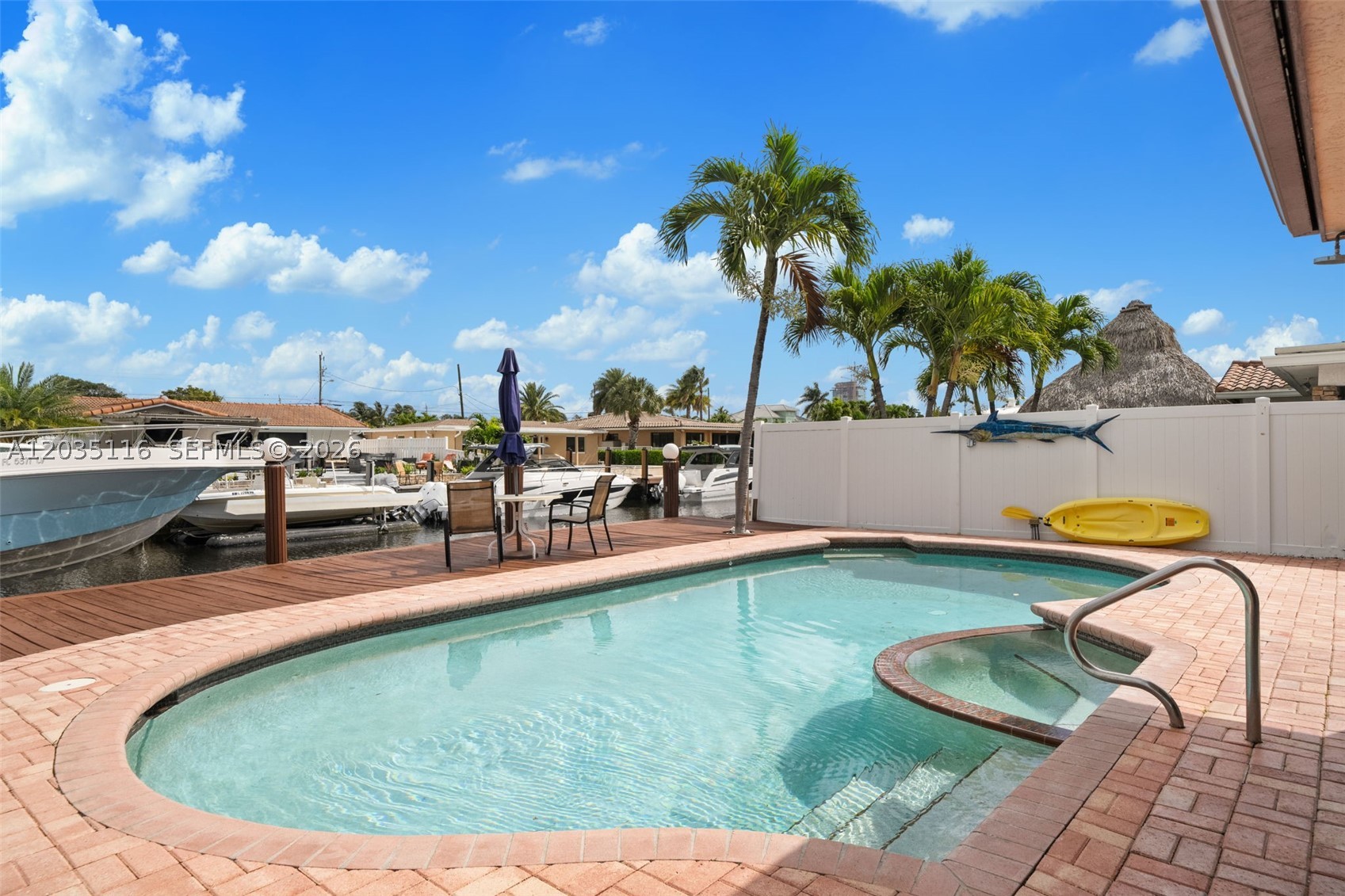 2447 SE 15th St Pompano Beach, FL 33062