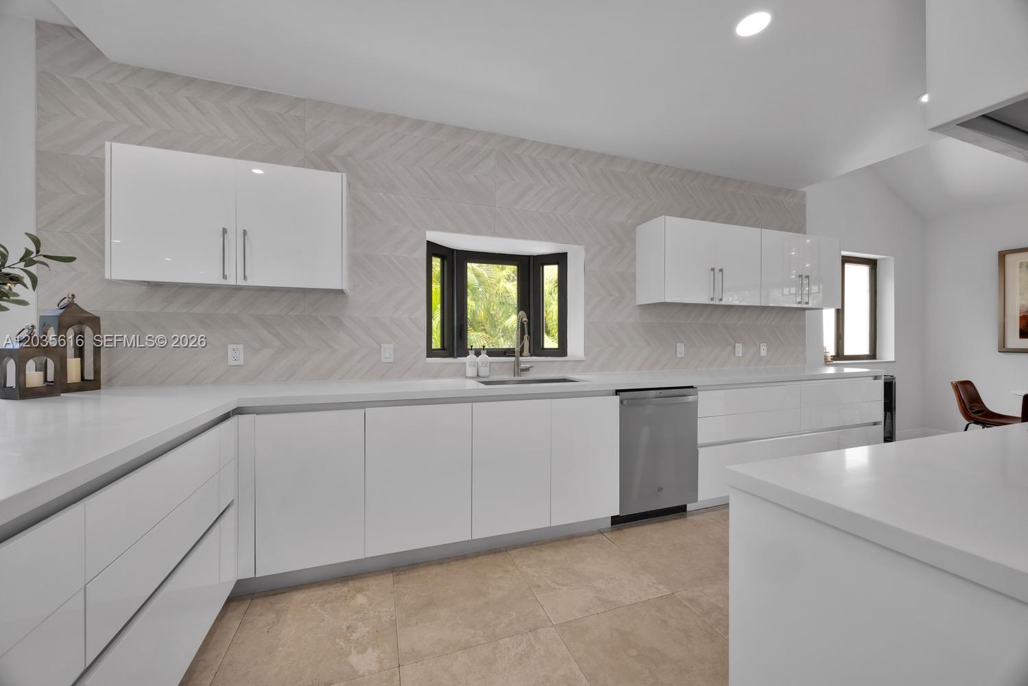 2000 S Bayshore #65 Miami, FL 33133