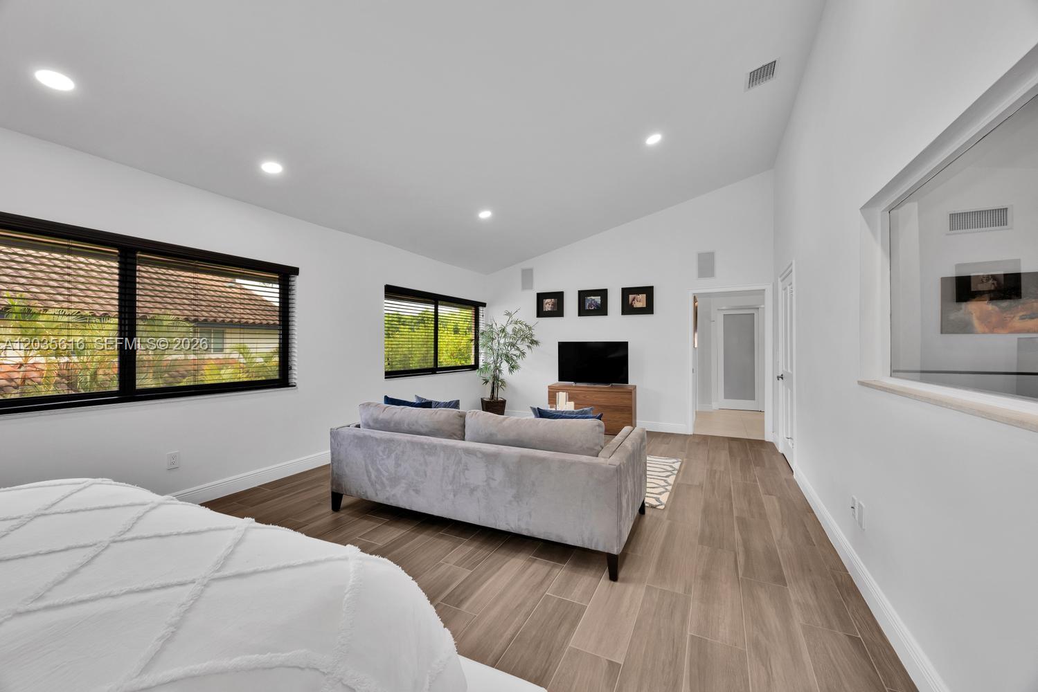 2000 S Bayshore #65 Miami, FL 33133