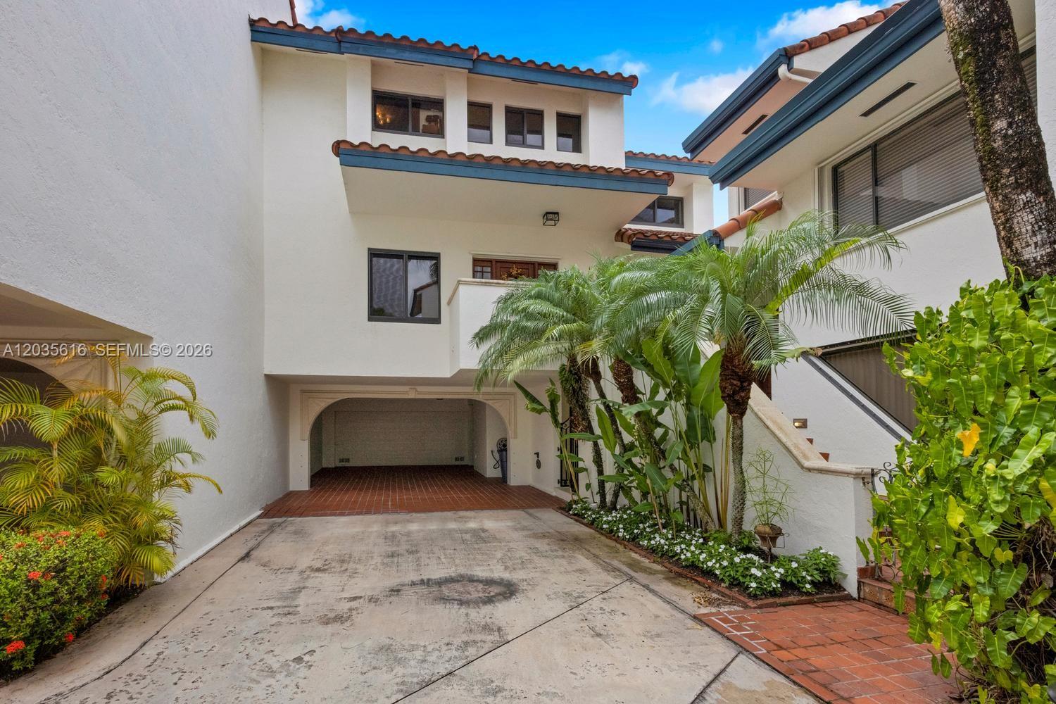 2000 S Bayshore #65 Miami, FL 33133