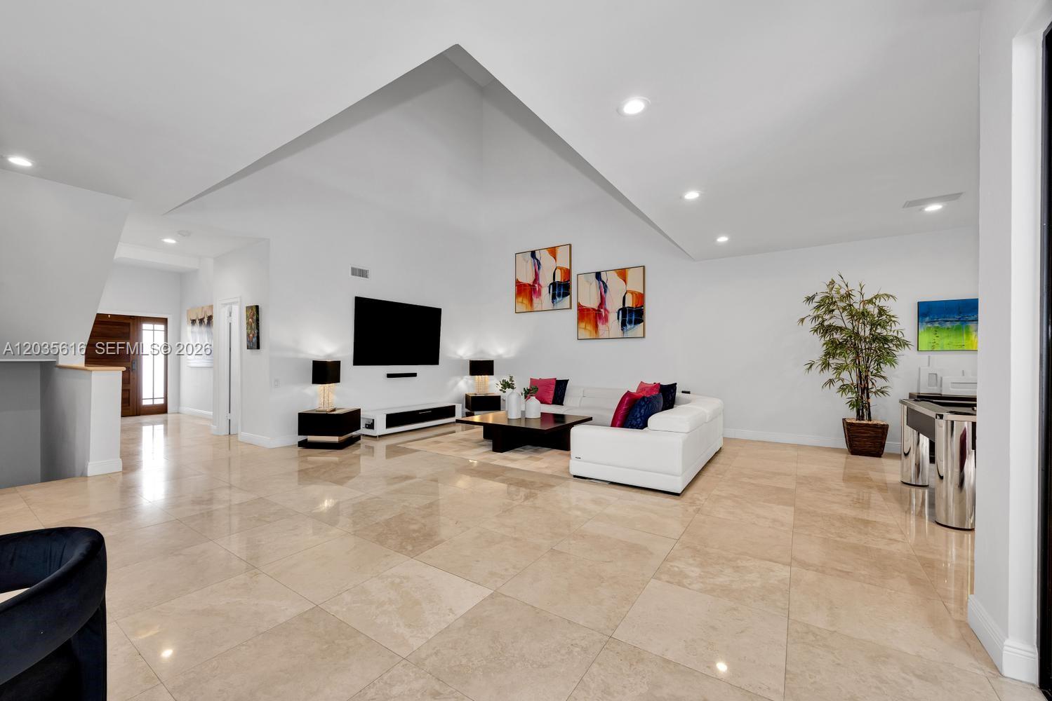 2000 S Bayshore #65 Miami, FL 33133