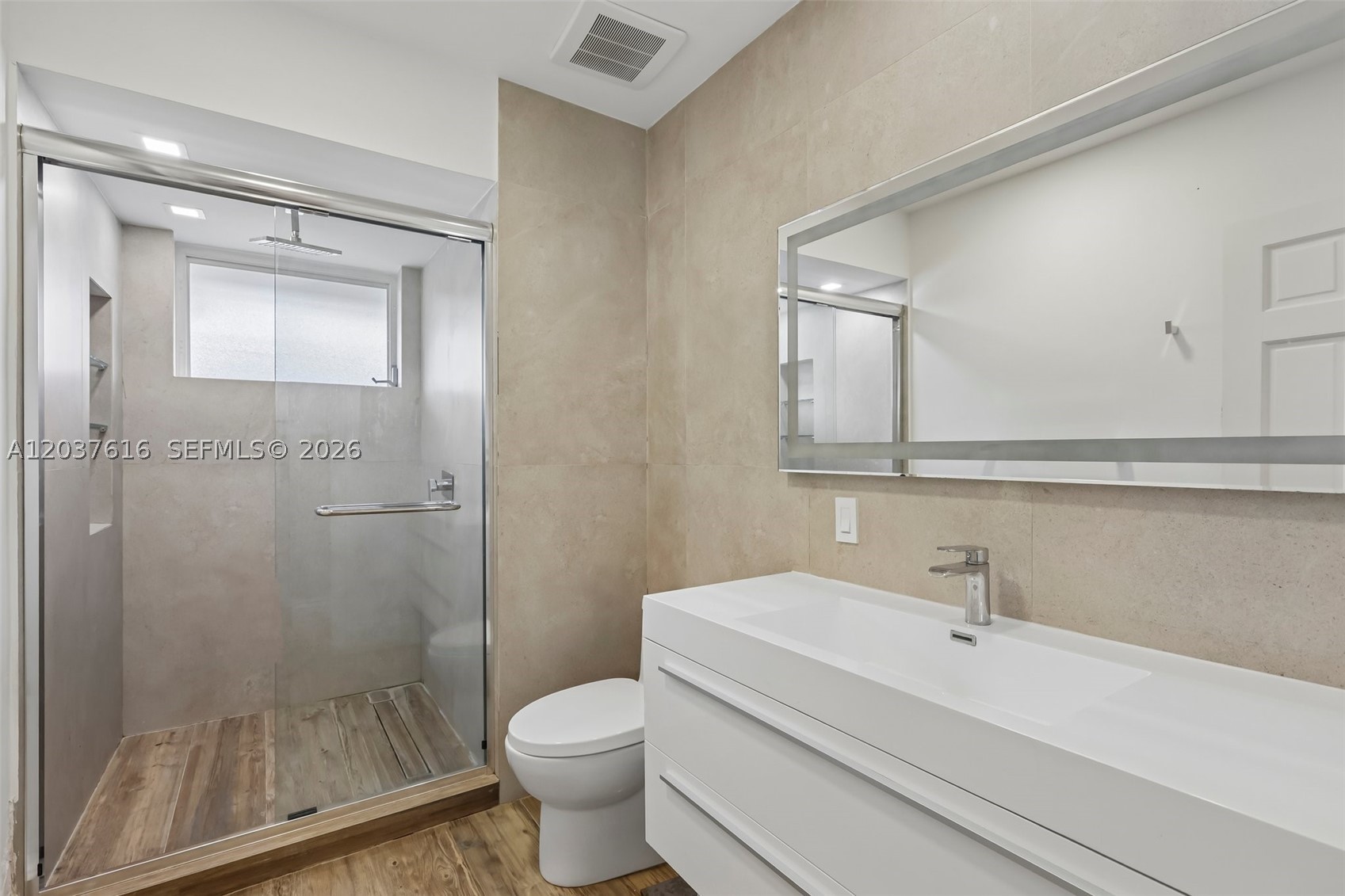1140 NE 87th St Miami, FL 33138