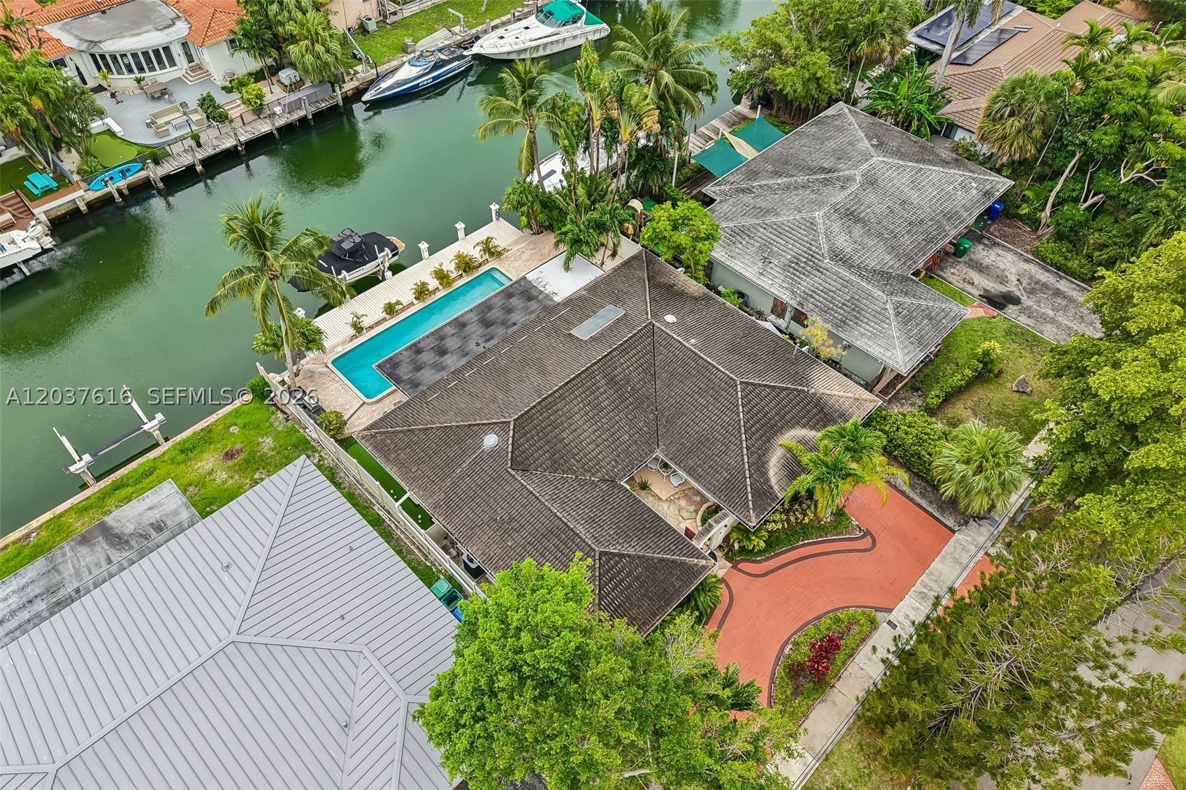 1140 NE 87th St Miami, FL 33138