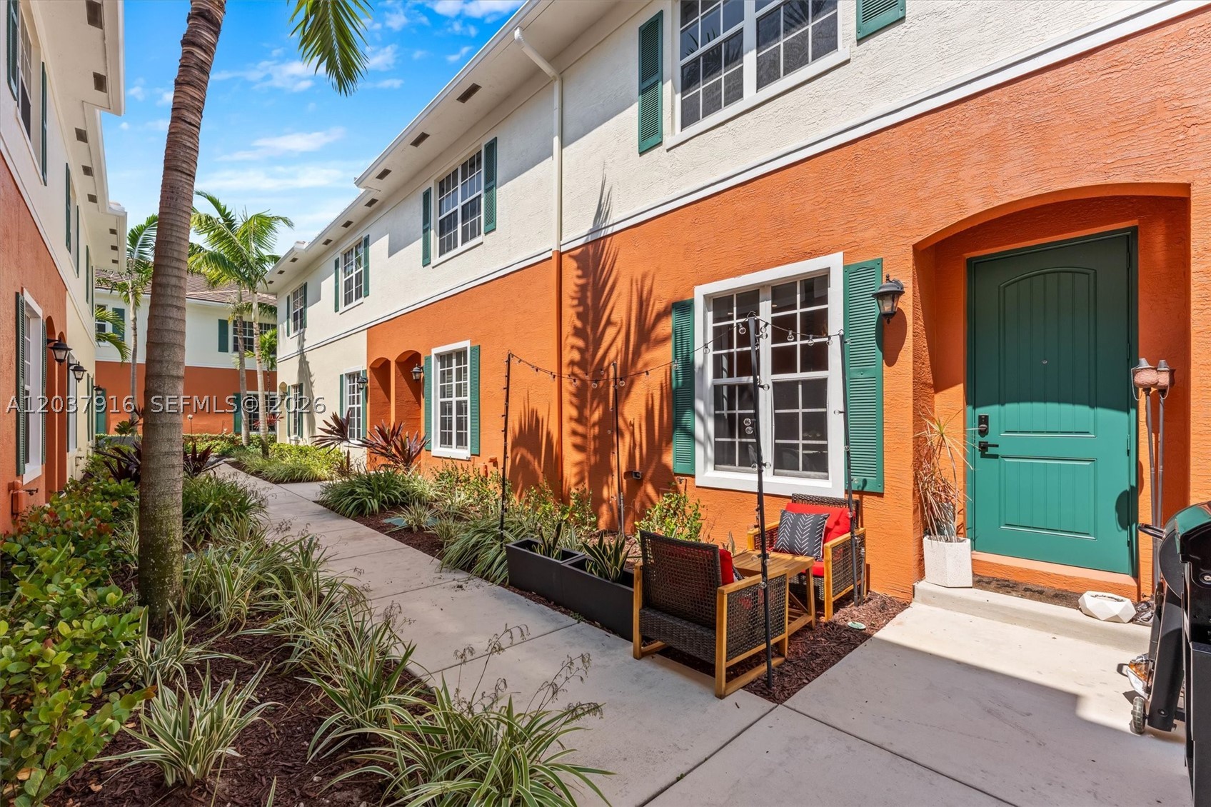 712 SW 2nd Way #712