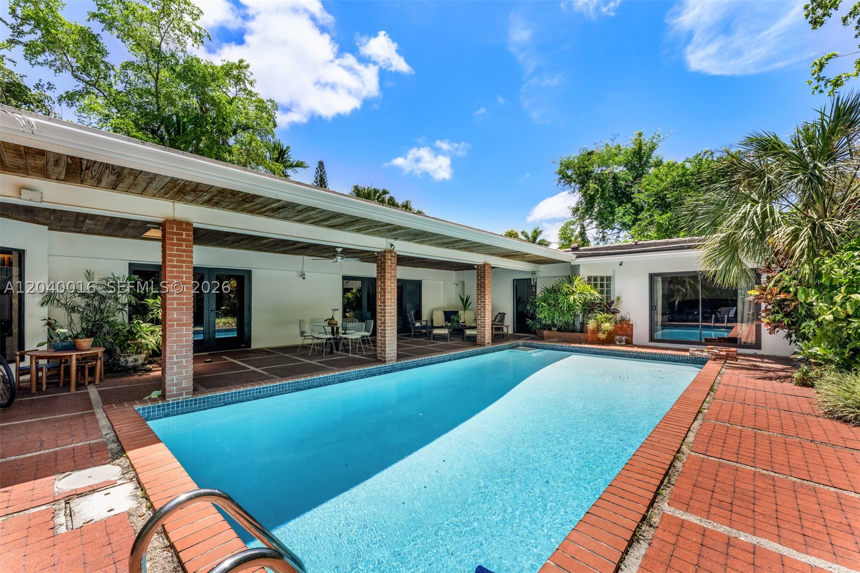 11100 SW 67th Ave Pinecrest, FL 33156