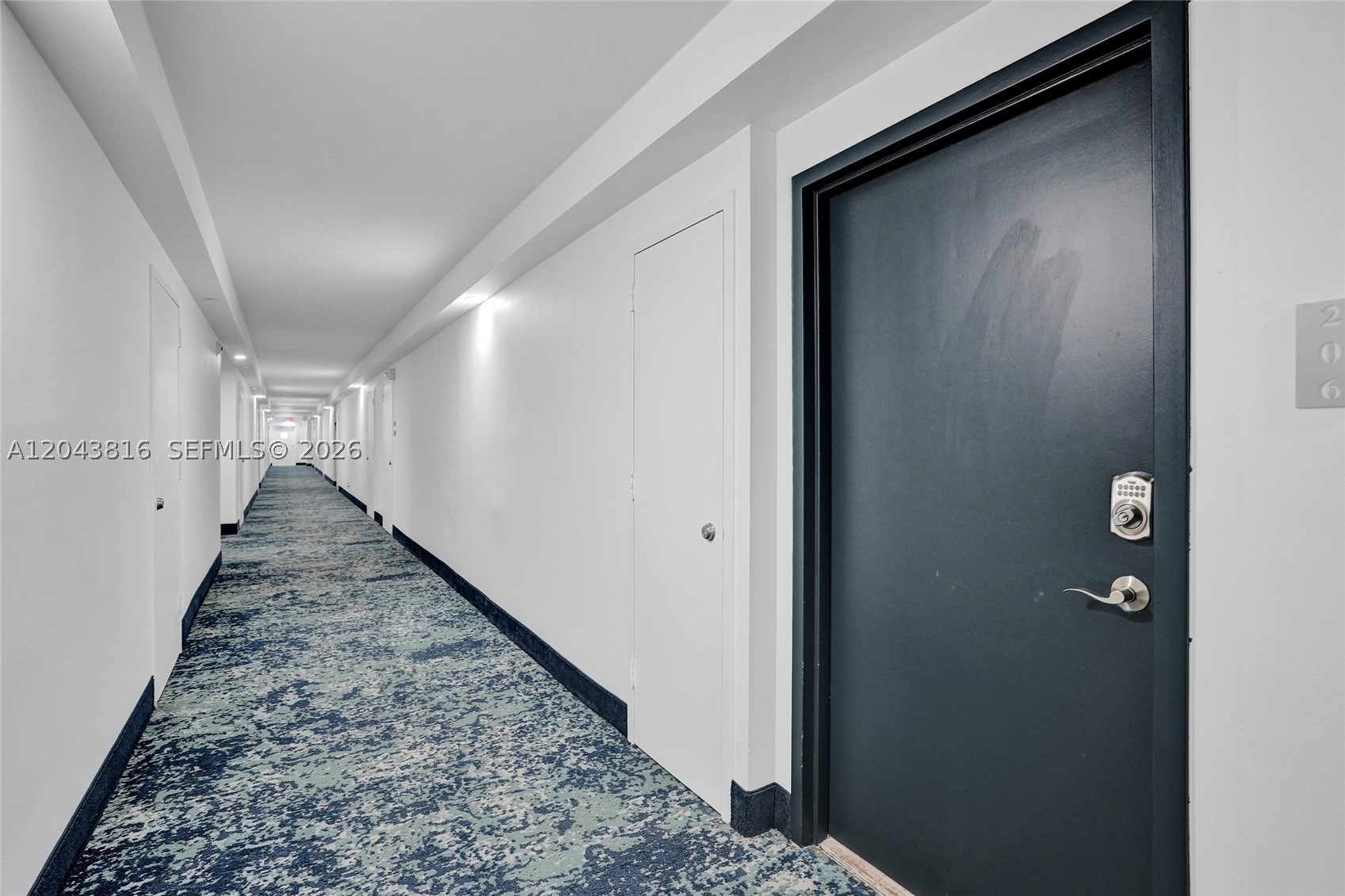 2639 N Riverside Dr #206 Pompano Beach, FL 33062