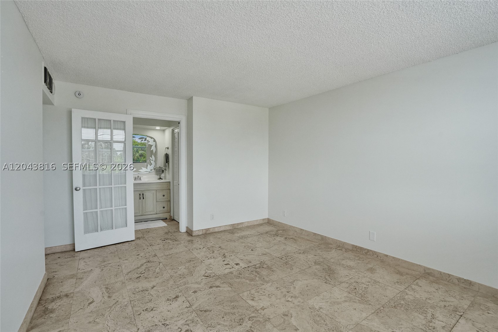 2639 N Riverside Dr #206 Pompano Beach, FL 33062