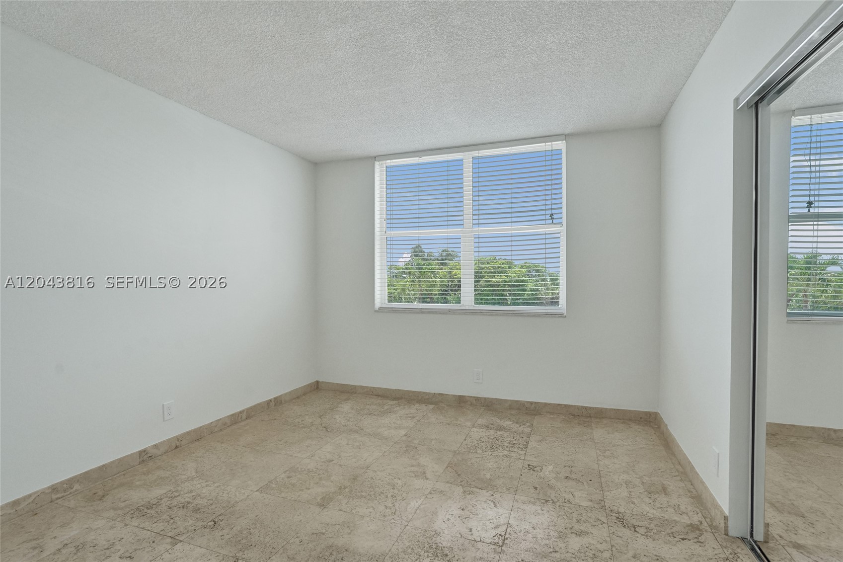 2639 N Riverside Dr #206 Pompano Beach, FL 33062