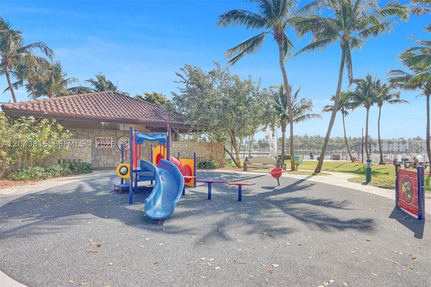 2639 N Riverside Dr #206 Pompano Beach, FL 33062