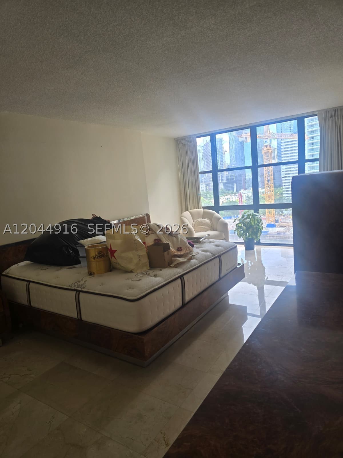 1901 Brickell Ave #B1614 Miami, FL 33129