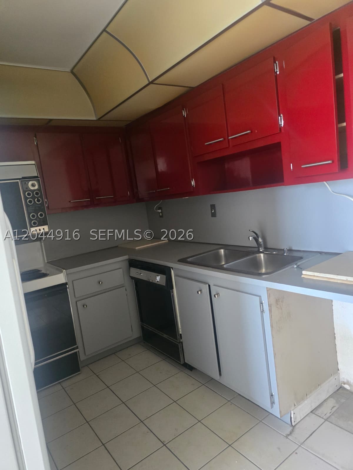 1901 Brickell Ave #B1614 Miami, FL 33129