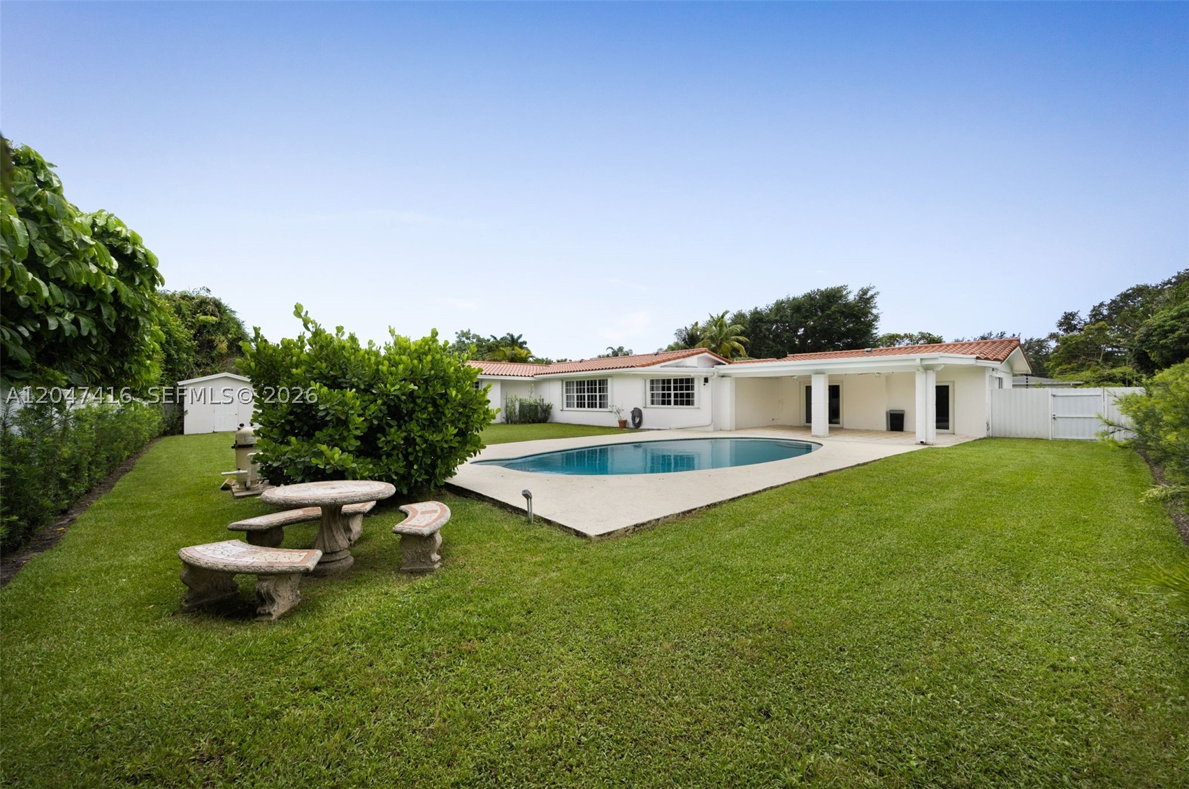 8345 SW 90th St Miami, FL 33156