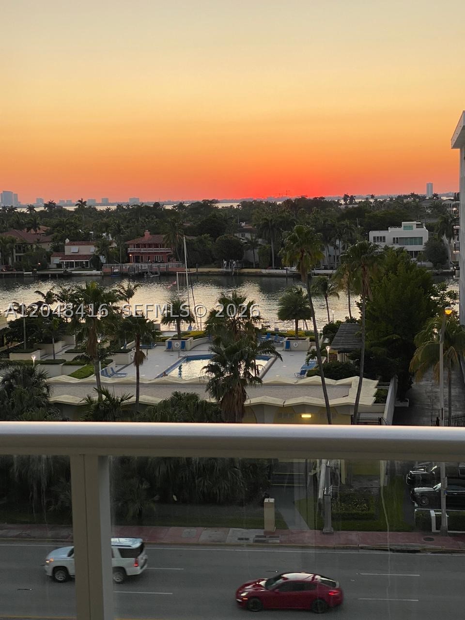 5601 Collins Ave #722