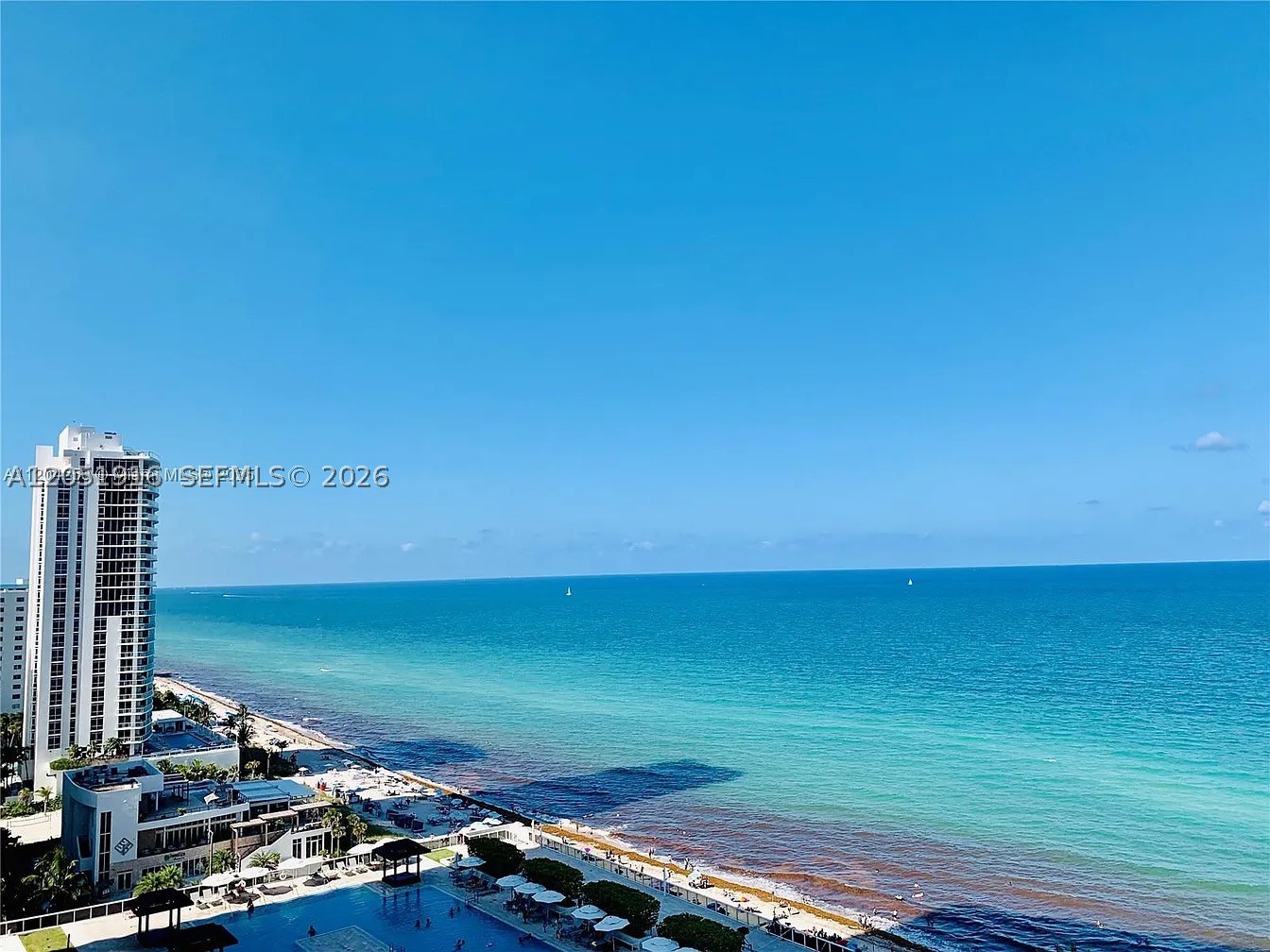 image Beach Club 23