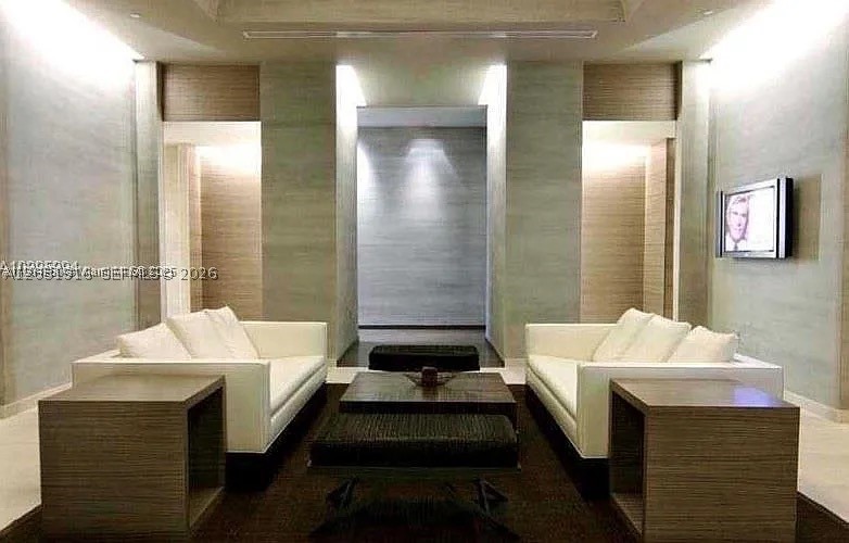 image Beach Club 25