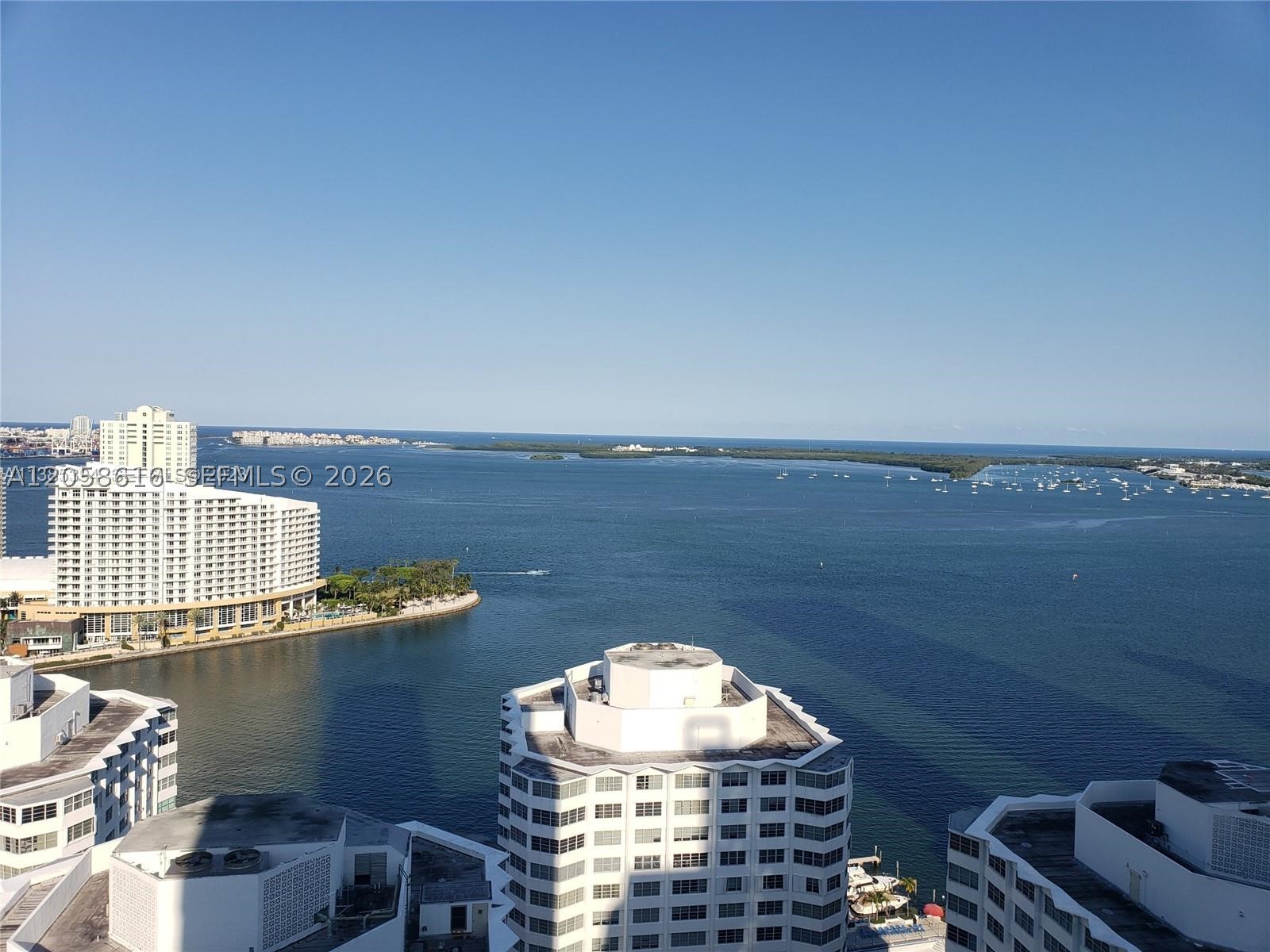 image The Plaza on Brickell East8