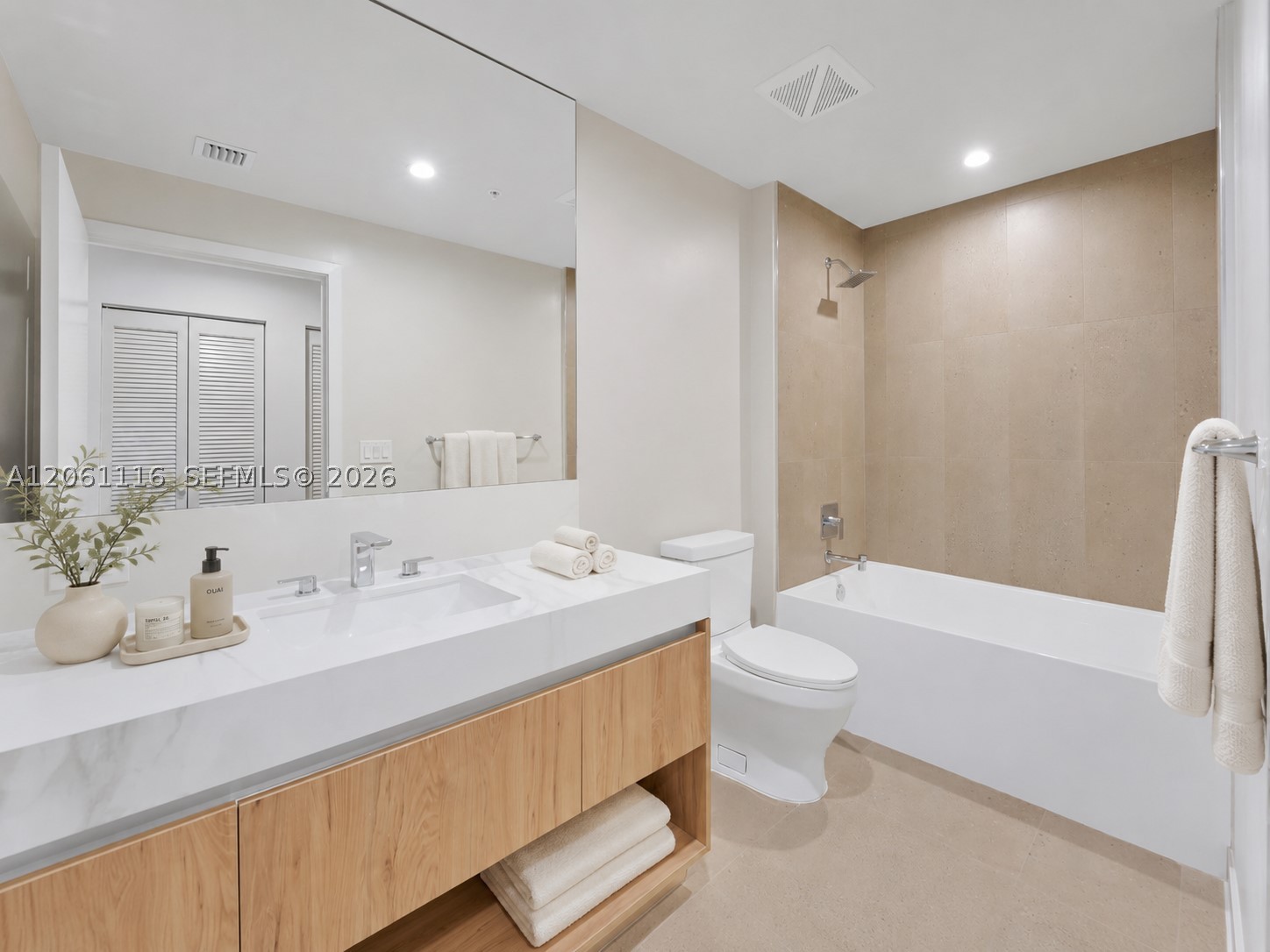 image The Crosby Miami Worldcenter18