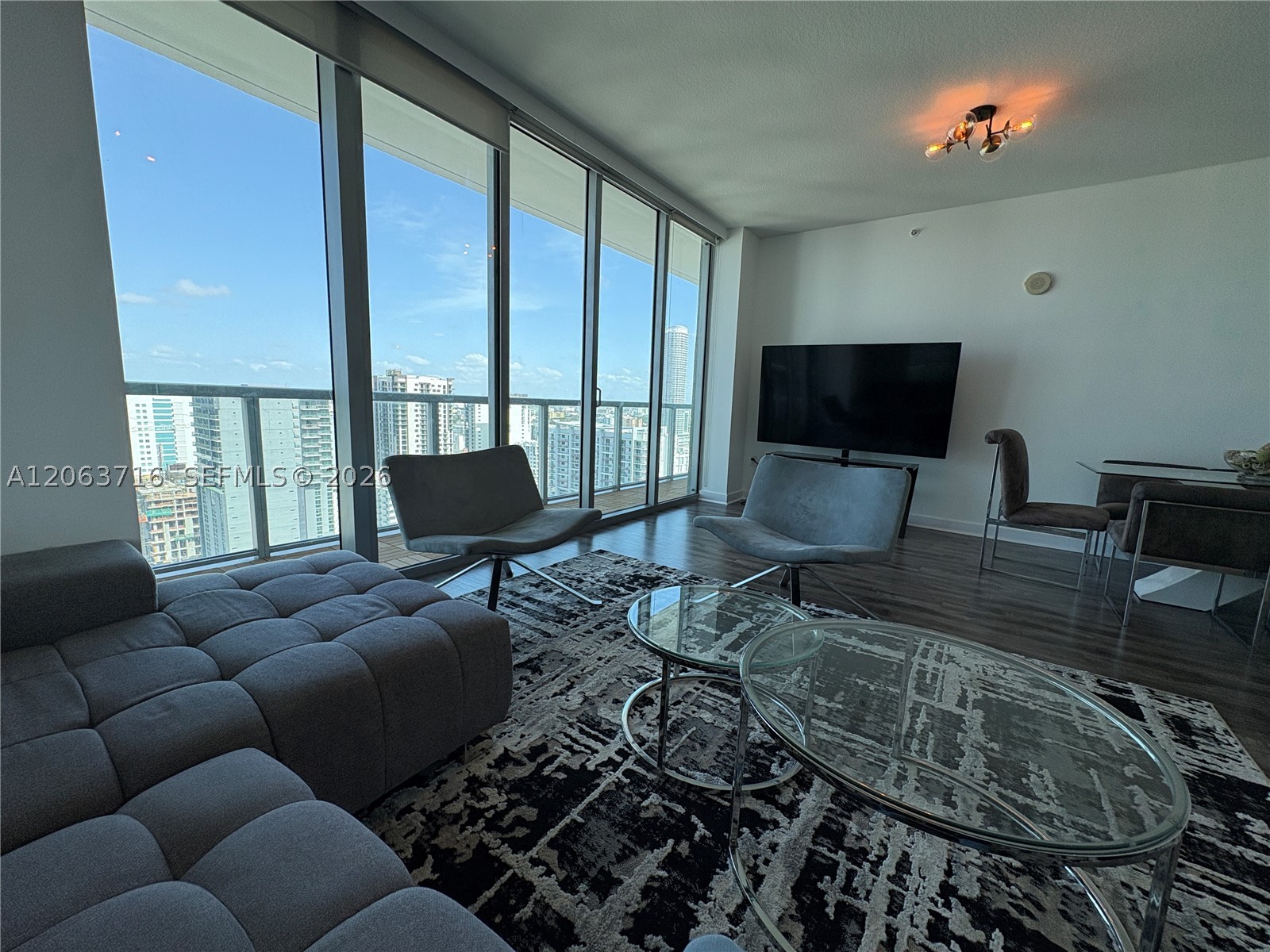image Axis on Brickell North21