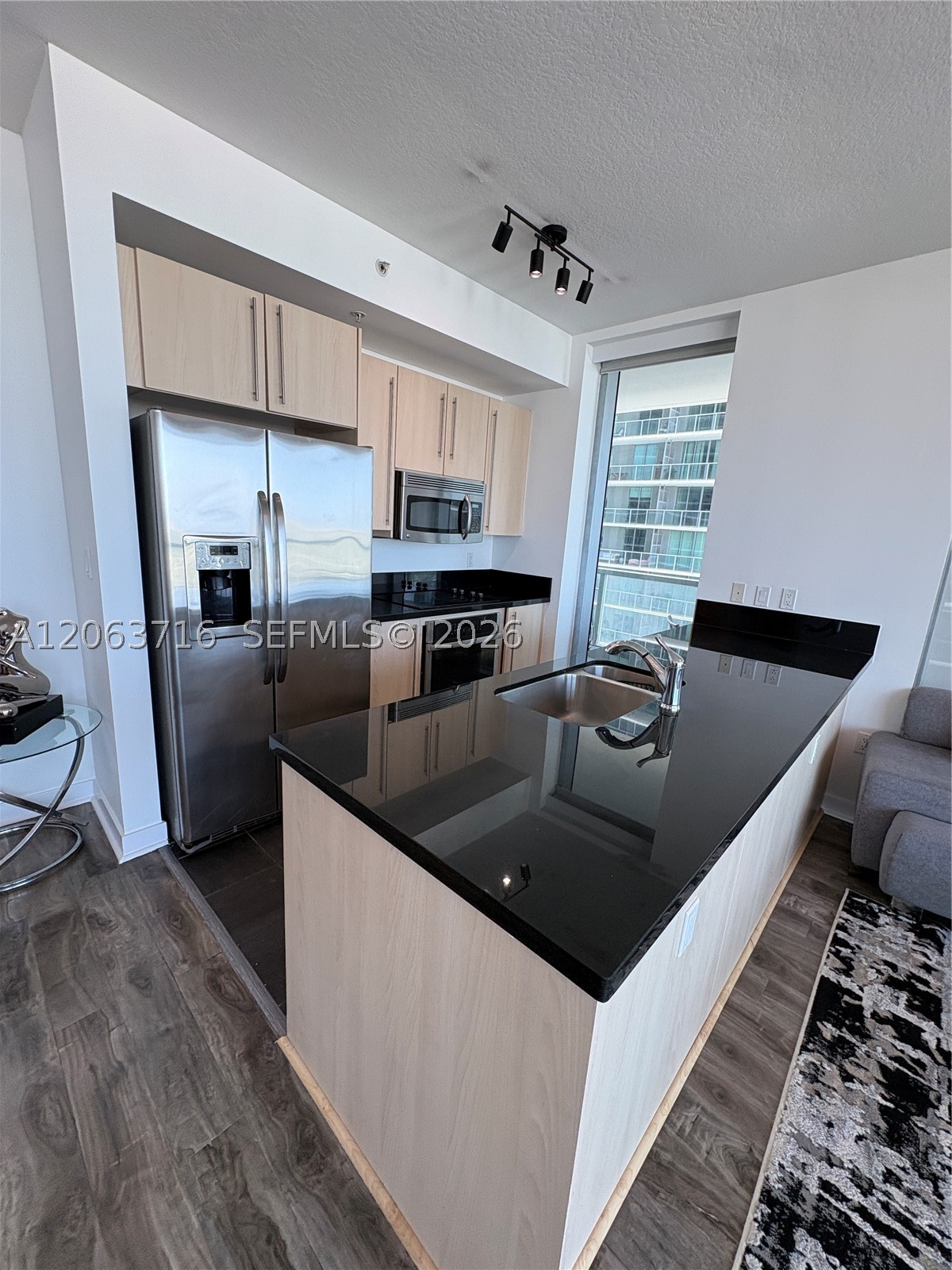 image Axis on Brickell North24