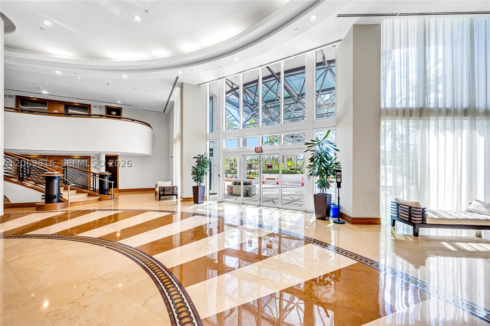 18911 Collins Ave #2906 Sunny Isles Beach, FL 33160