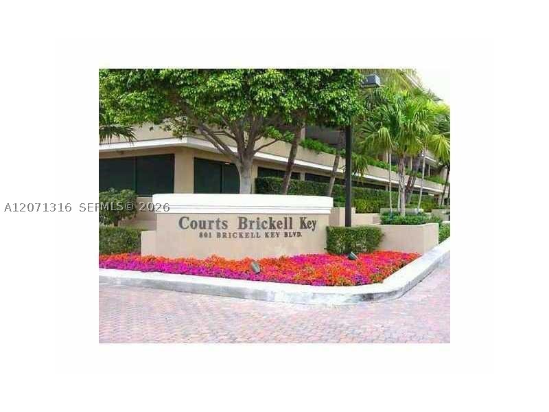 image Courts Brickell Key17