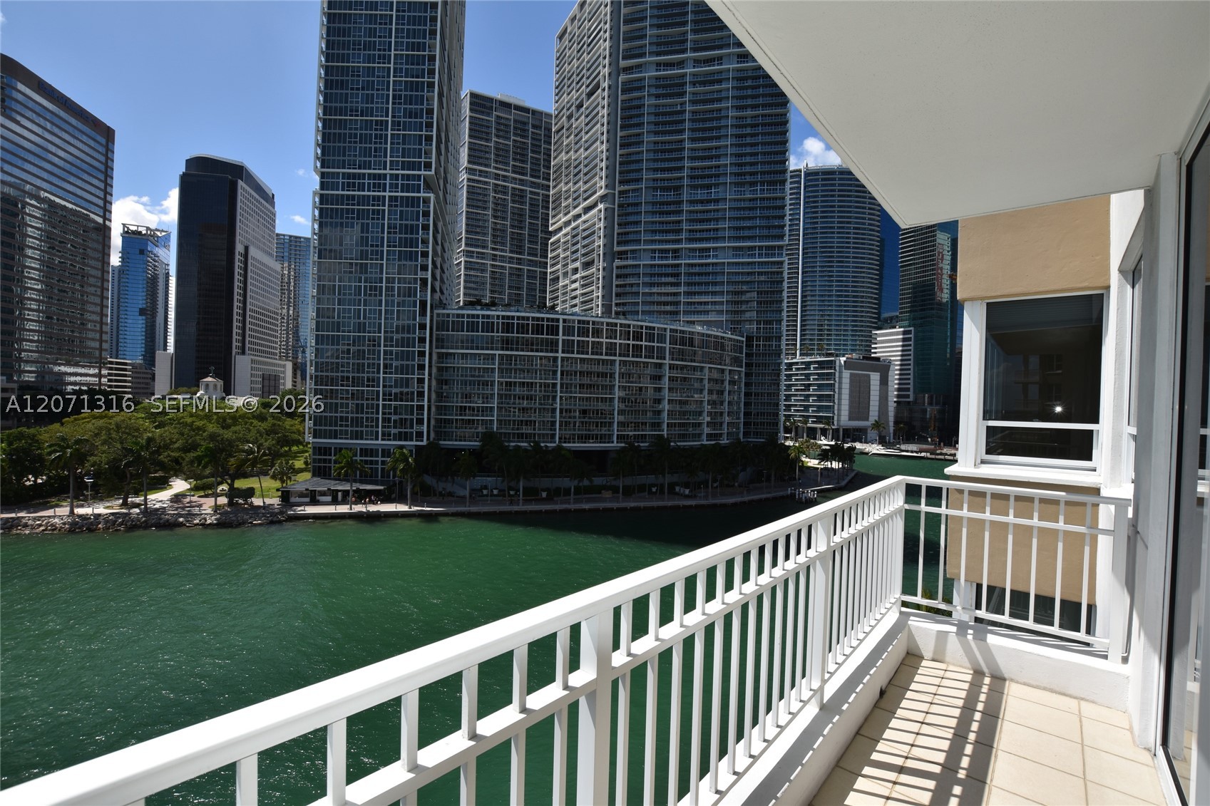 image Courts Brickell Key27