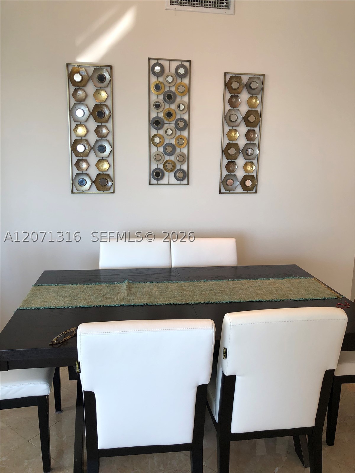 image Courts Brickell Key4