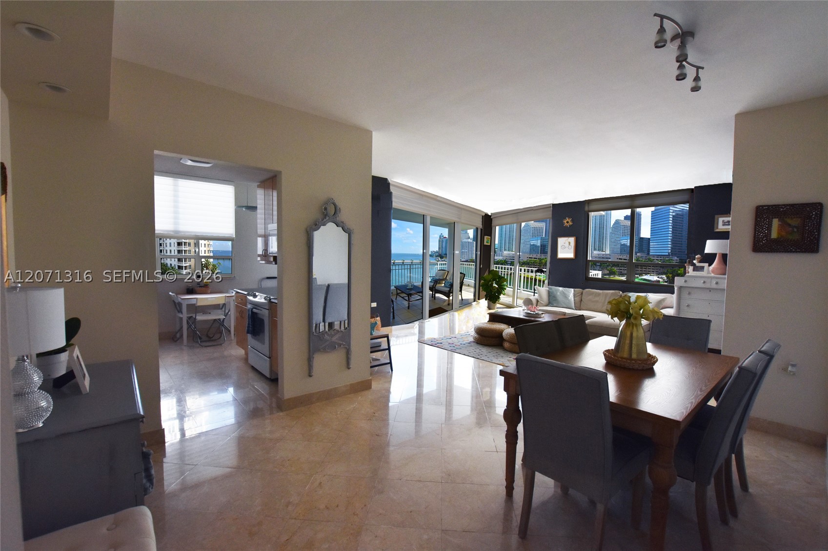 image Courts Brickell Key50